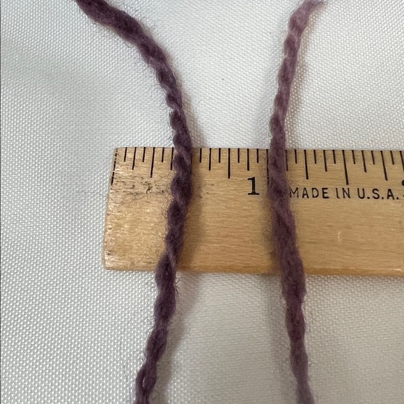 Hand dyed wool - Picture 5 of 5